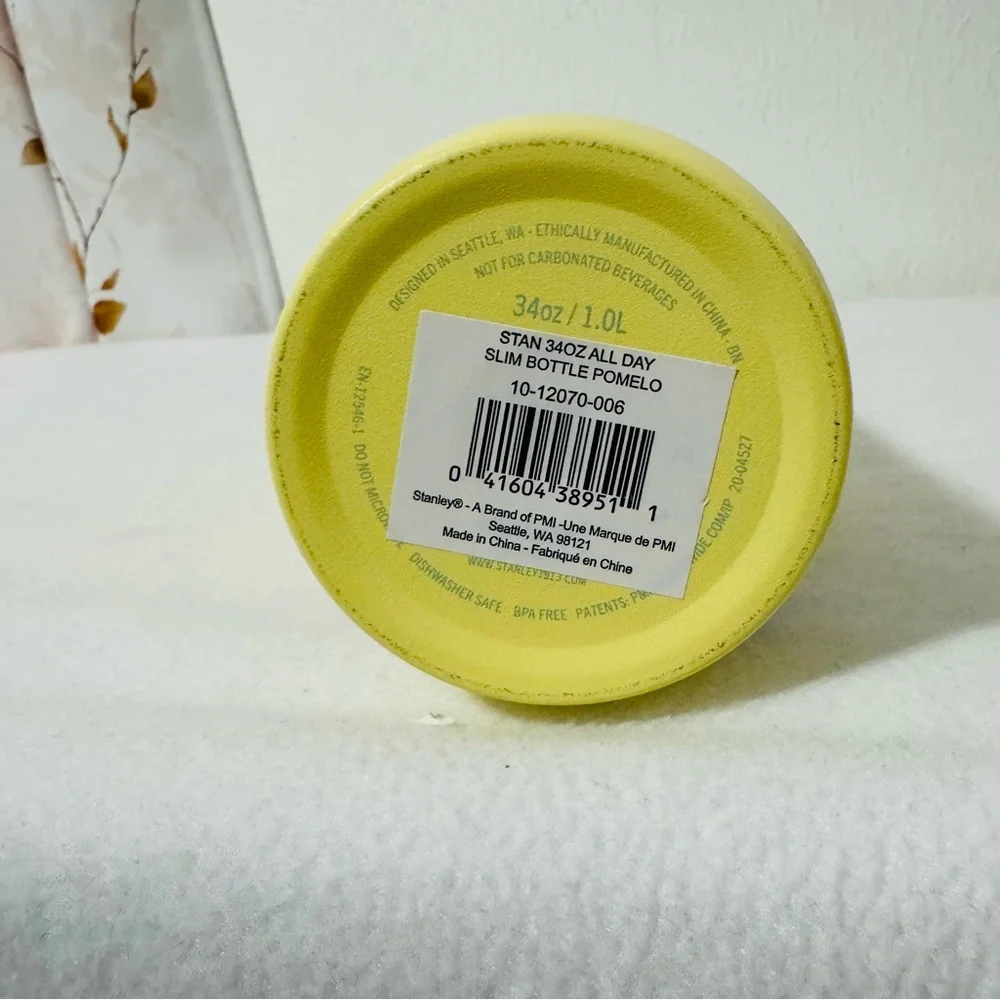 Stanley All Day Slim Bottle 34oz Twist on Lid Travel/Gym Insulated BPA Pomelo - Picture 9 of 9